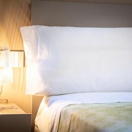 Mono 80 Lejlighed Como Eksteriør billede
